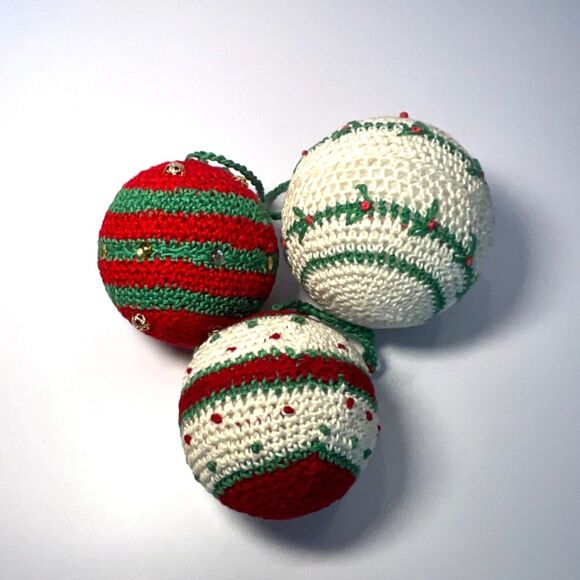 Best!  Vintage Crochet Christmas balls; hand made must see! - Picture 1 of 5